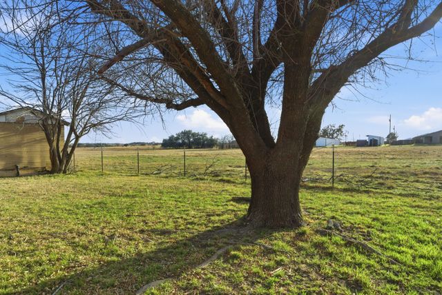 675 County Road 502, Stephenville, TX 76401