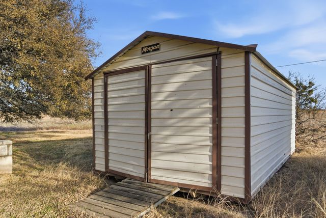 675 County Road 502, Stephenville, TX 76401