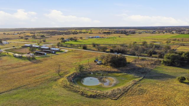675 County Road 502, Stephenville, TX 76401