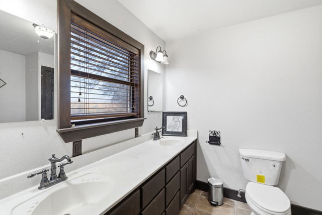 675 County Road 502, Stephenville, TX 76401