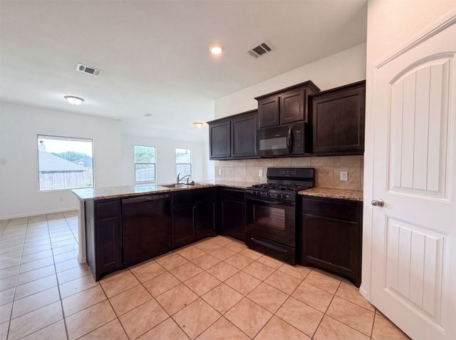 748 Wylie Street, Crowley, TX 76036