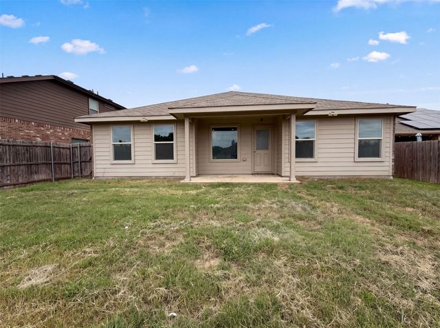 748 Wylie Street, Crowley, TX 76036