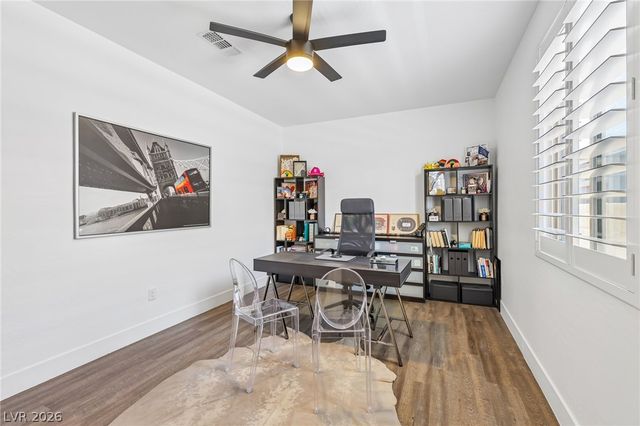 8269 Skye Gorge Street, Las Vegas, NV 89166