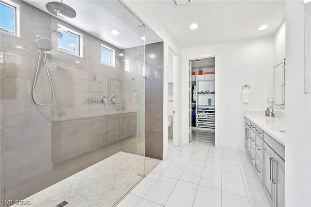 8269 Skye Gorge Street, Las Vegas, NV 89166