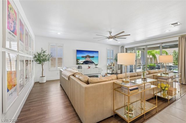 8269 Skye Gorge Street, Las Vegas, NV 89166