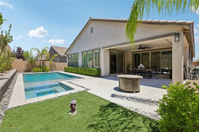 8269 Skye Gorge Street, Las Vegas, NV 89166