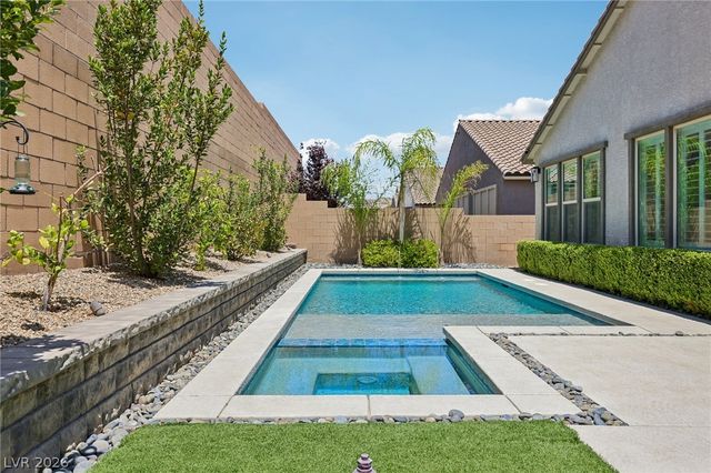 8269 Skye Gorge Street, Las Vegas, NV 89166