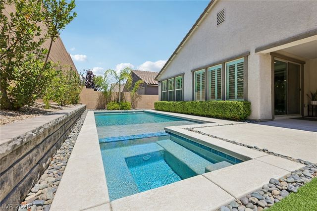 8269 Skye Gorge Street, Las Vegas, NV 89166