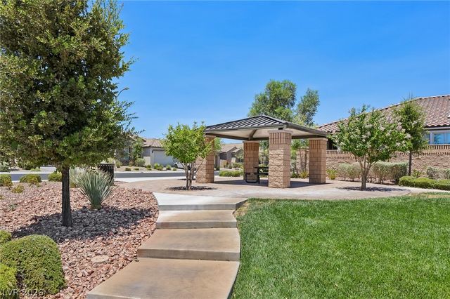 8269 Skye Gorge Street, Las Vegas, NV 89166