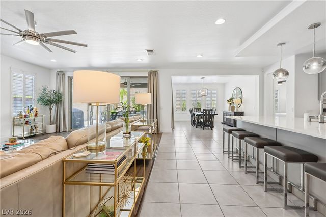 8269 Skye Gorge Street, Las Vegas, NV 89166