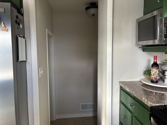 1646 LORETTA LANE, Green Bay, WI 54302