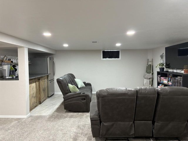 1646 LORETTA LANE, Green Bay, WI 54302