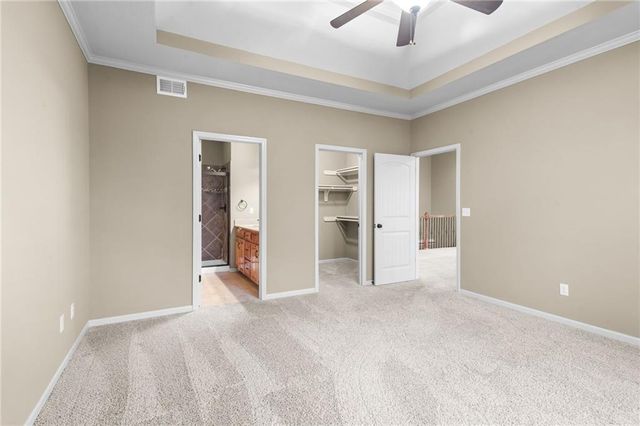 14813 Killarney Lane, Smithville, MO 64089