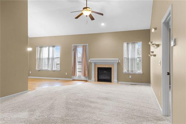 14813 Killarney Lane, Smithville, MO 64089