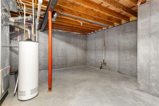 14813 Killarney Lane, Smithville, MO 64089