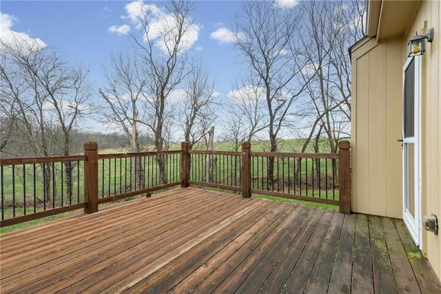 14813 Killarney Lane, Smithville, MO 64089