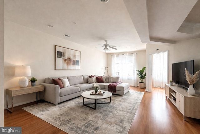 4495-B BEACON GROVE CIR, Fairfax, VA 22033