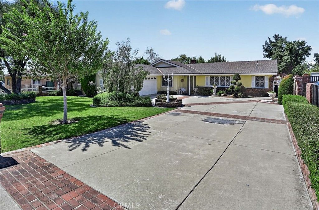 10248 Redwood Avenue, Fontana, CA 92335 — exterior