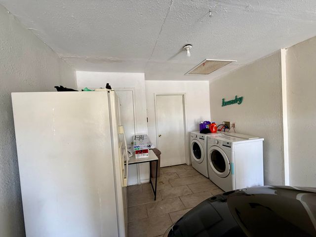 661 Stallion Road SE, Rio Rancho, NM 87124