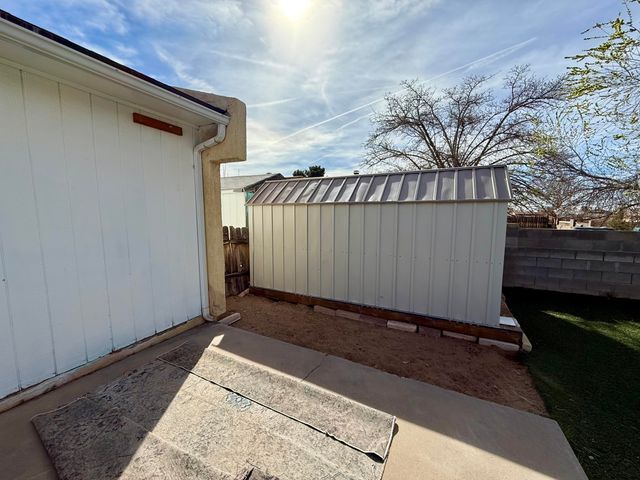661 Stallion Road SE, Rio Rancho, NM 87124