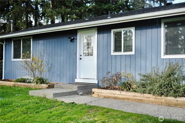 7544 Mesplay Avenue SE, Lacey, WA 98503