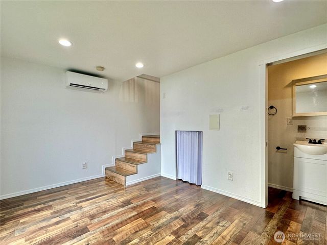 7544 Mesplay Avenue SE, Lacey, WA 98503