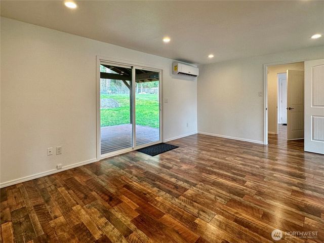 7544 Mesplay Avenue SE, Lacey, WA 98503