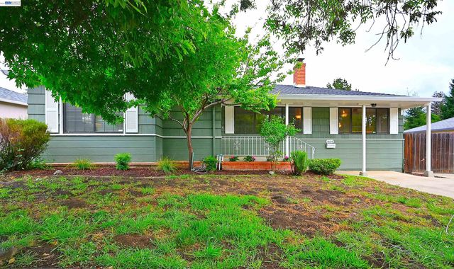 18616 Sandy Rd, Castro Valley, CA 94546