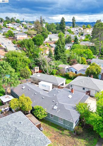 18616 Sandy Rd, Castro Valley, CA 94546