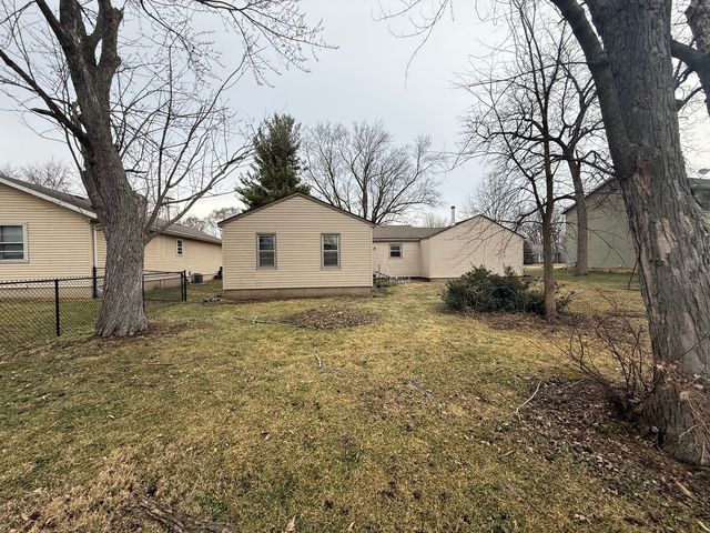 615 2nd Avenue, Marengo, IL 60152