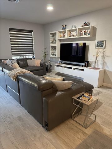 25083 SW 108th Ave 25083, Homestead, FL 33032