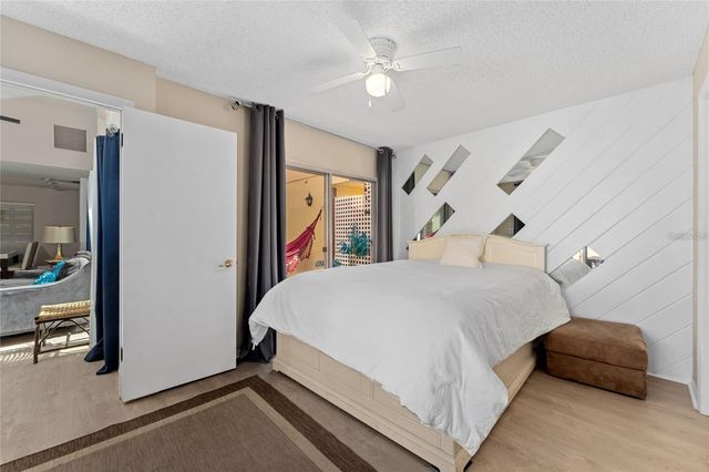 5053 MAUI CIRCLE 14, Orlando, FL 32808