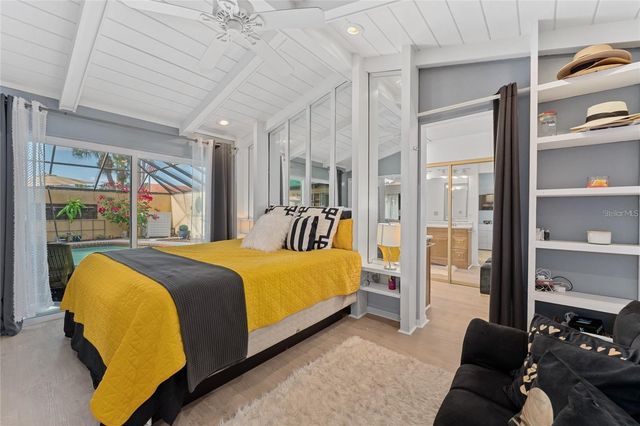 5053 MAUI CIRCLE 14, Orlando, FL 32808