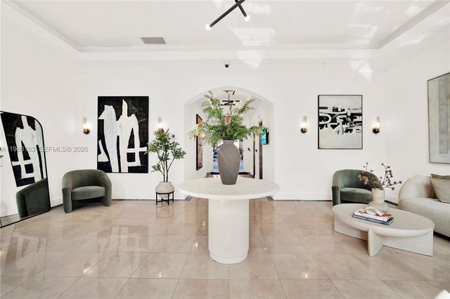 9021 SW 94th St 308, Miami, FL 33176