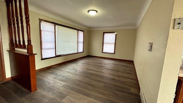 1625 11th Street NW, Cedar Rapids, IA 52405