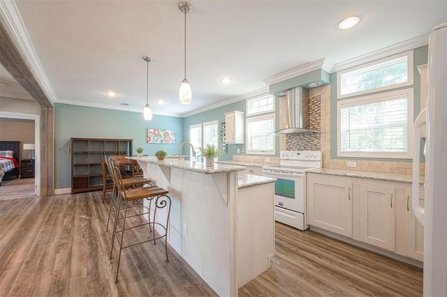 20547 S Post Oak Boulevard B, Fresno, TX 77545