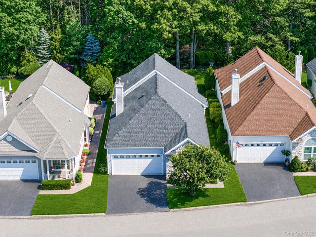 576 Leisure Drive, Ridge, NY 11961