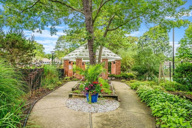 576 Leisure Drive, Ridge, NY 11961