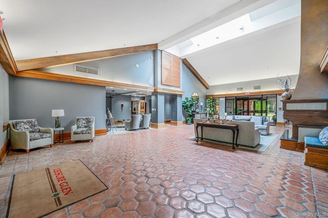 576 Leisure Drive, Ridge, NY 11961