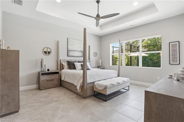 11644 Periwinkle DR, Naples, FL 34120