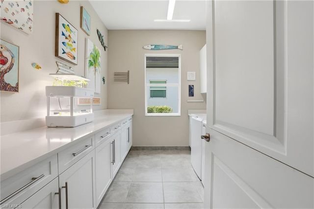 11644 Periwinkle DR, Naples, FL 34120