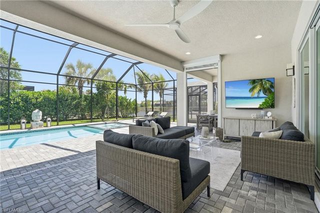 11644 Periwinkle DR, Naples, FL 34120
