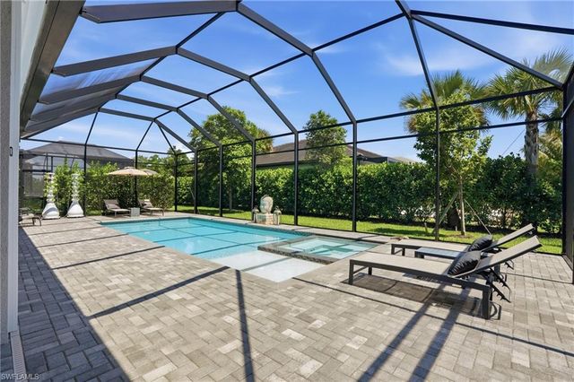 11644 Periwinkle DR, Naples, FL 34120