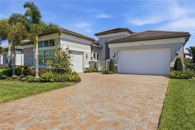11644 Periwinkle DR, Naples, FL 34120