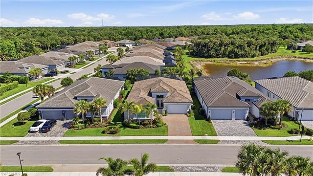 11644 Periwinkle DR, Naples, FL 34120