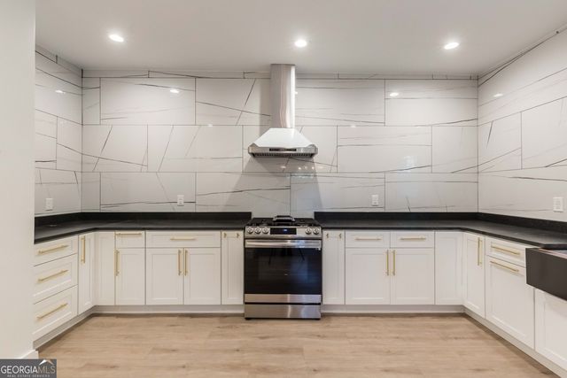 1170 Niles Avenue NW, Atlanta, GA 30318