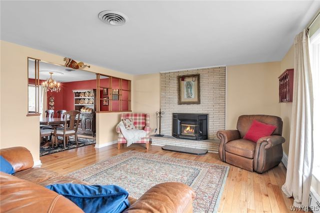 21 Barlow Avenue, Lackawanna, NY 14218