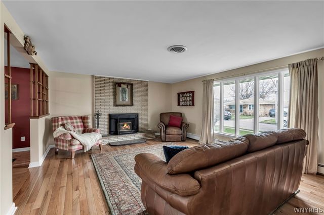 21 Barlow Avenue, Lackawanna, NY 14218
