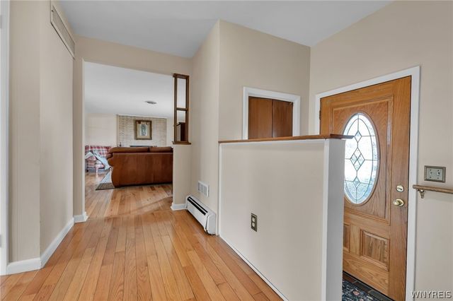 21 Barlow Avenue, Lackawanna, NY 14218
