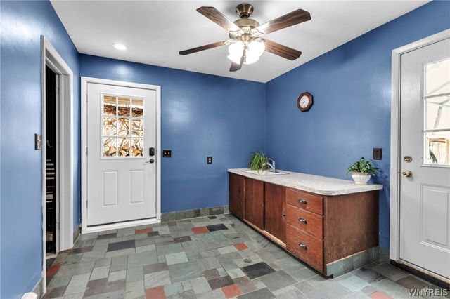 21 Barlow Avenue, Lackawanna, NY 14218